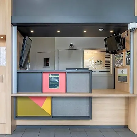 Lille Campus Gare Hotel Roubaix